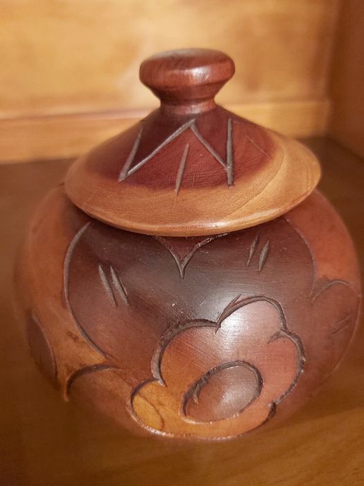 5€ Vendo cada peça decorativa artesanato