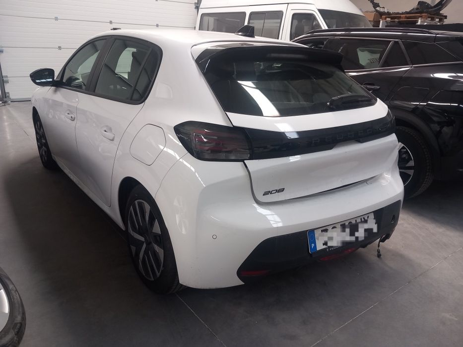 Peugeot 208 1.2 2024