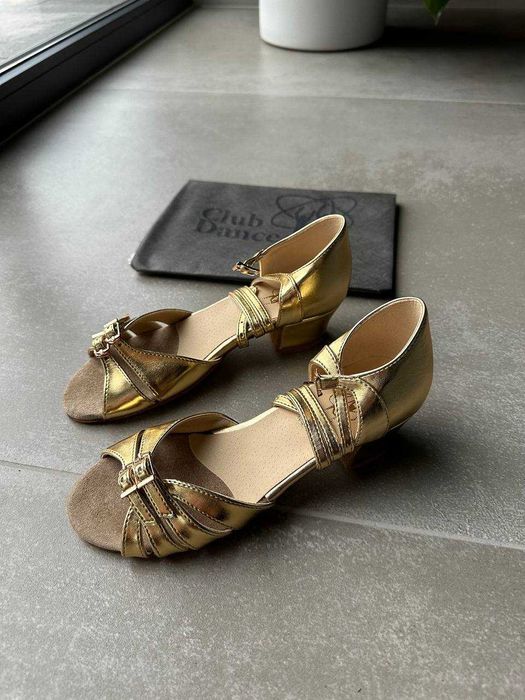 Продам туфлі для спортивно-бальних танців Club Dance обувь для танцев