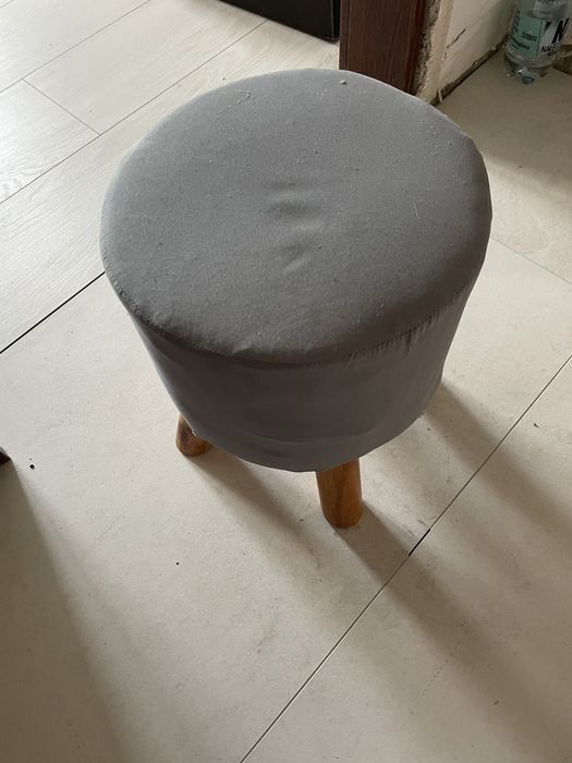 Podnóżek na 3 nogach