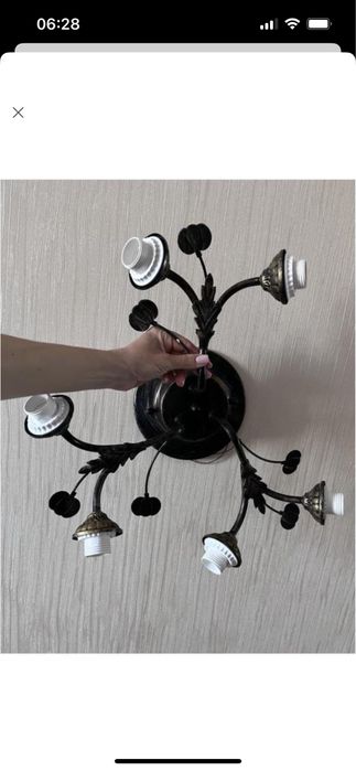 Люстра потолочный светильник Б/У Люстра 6 ламп ціна 500грн