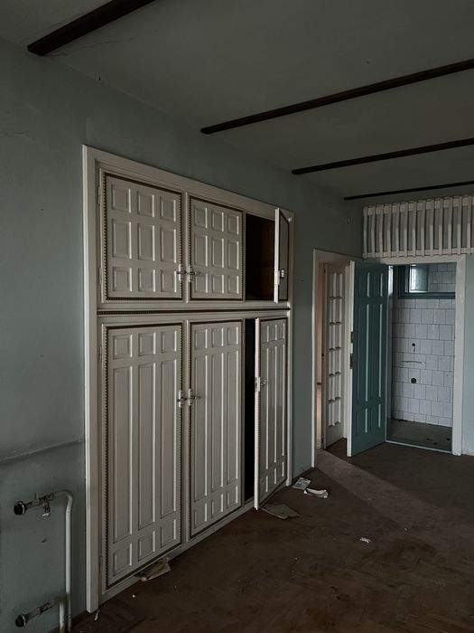 Продаж будинку під бізнес на 20 сотках землі  , у передмісті