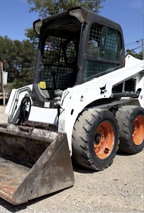 Mini pá carregadora bobcat