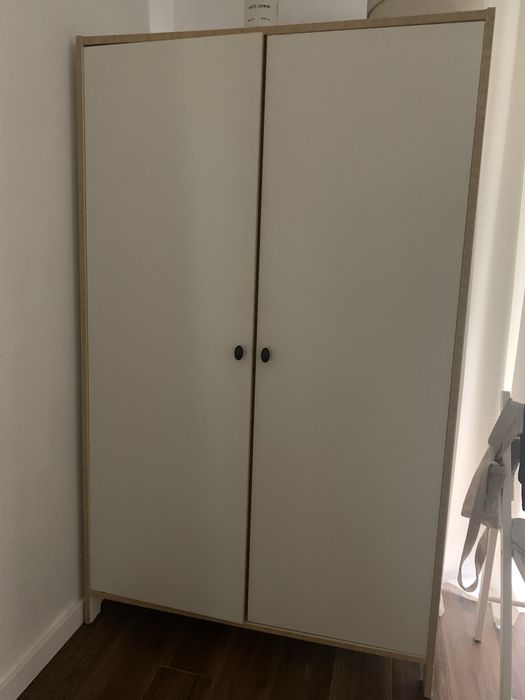 Roupeiro branco ikea