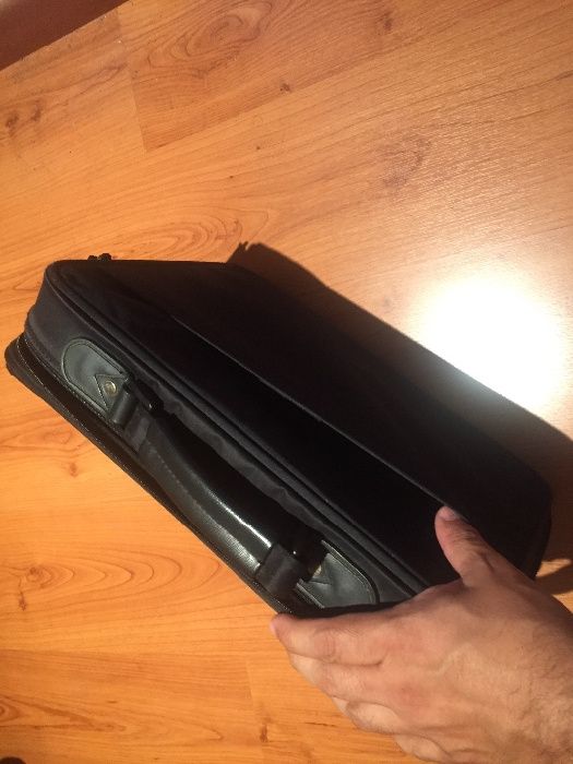 Mala portátil belkin ( estado novo)