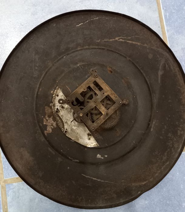 Часовой механизм старинный часы настенные годинник