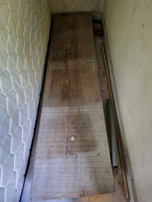 Tábuas de madeira de mutene