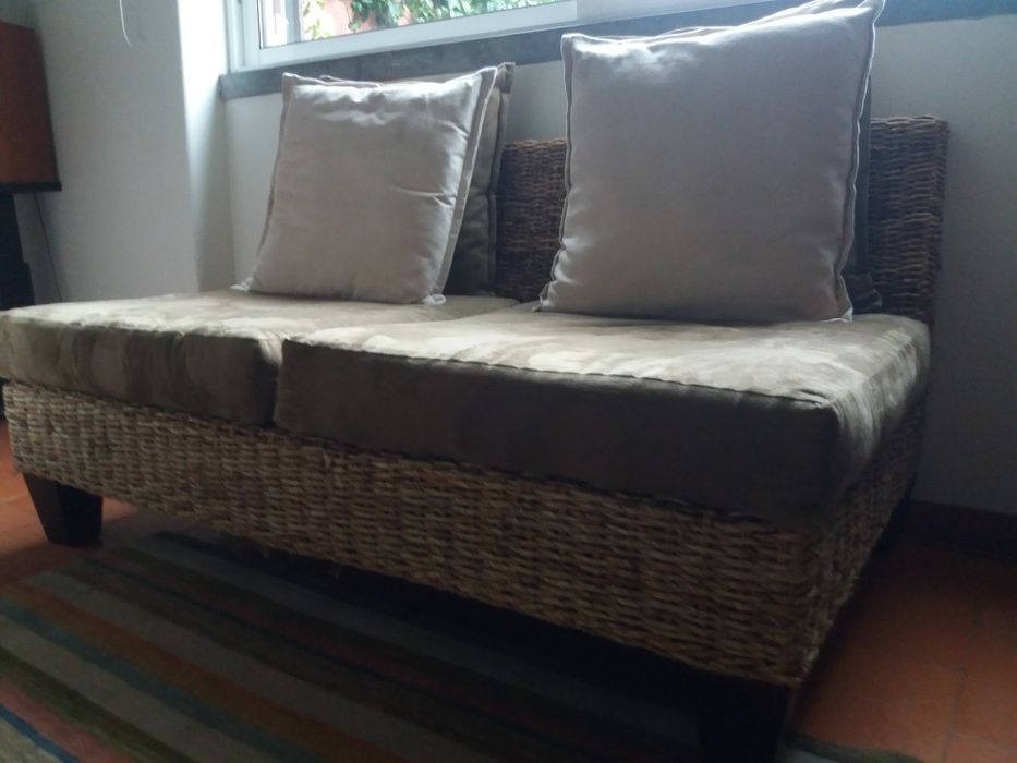 Pequeno sofá/ small couch
