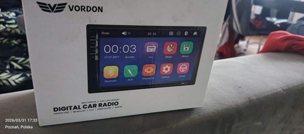 Sprzedam radio wraz z dwoma glosnikami