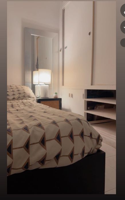 Quarto compartilhado c/ divisoria e porta 320€  Paços D’ Arcos