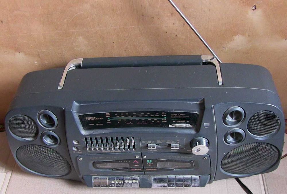 Магнитола Fast  магнитофон радиоприемник