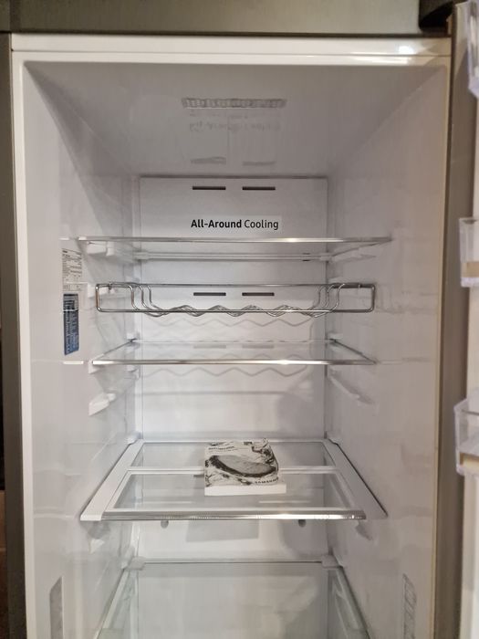 Frigorífico Samsung 387L, como novo