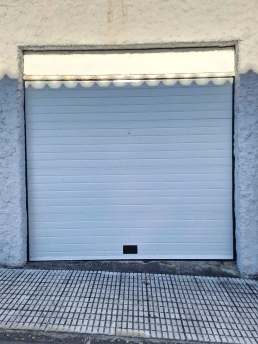 Apartamento T2 de 60m2 + Garagem Com Varanda
