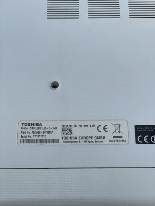 Computador Toshiba skullCandy