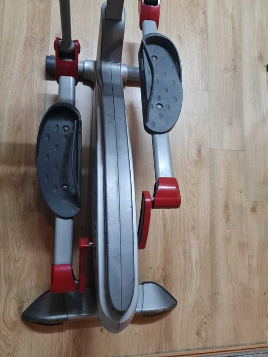 Elíptica elétrica NewFit Alpha — bom estado e totalmente funcional