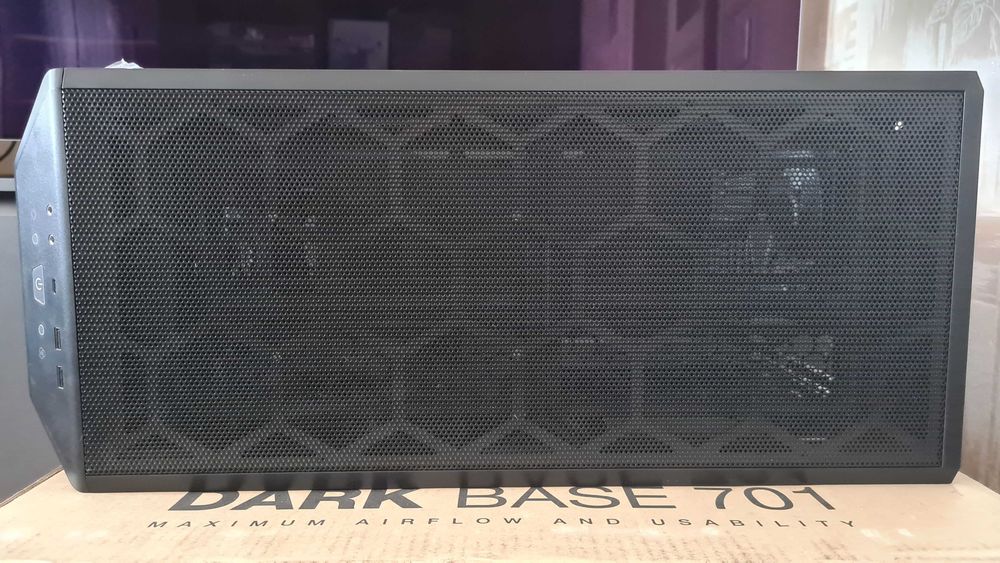 Корпус Be Quiet! Dark Base 701 (BGW58) Black