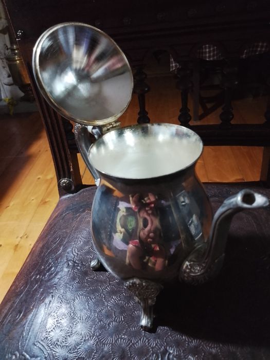 Dzbanek do kawy plater.