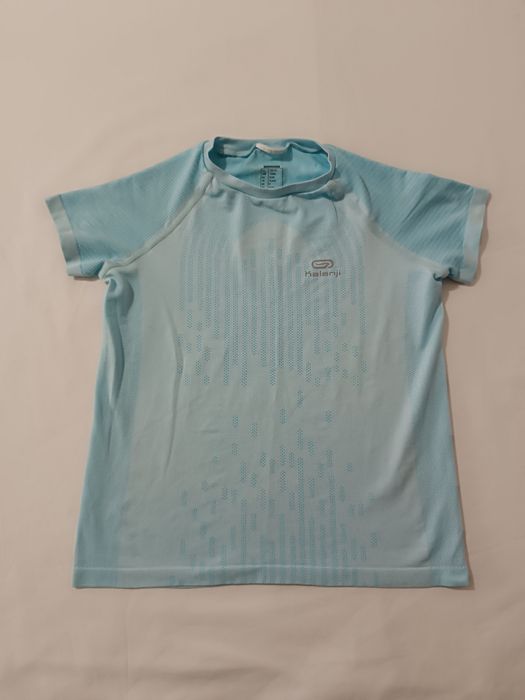 T-shirt Azul claro. Decathlon 8 Anos