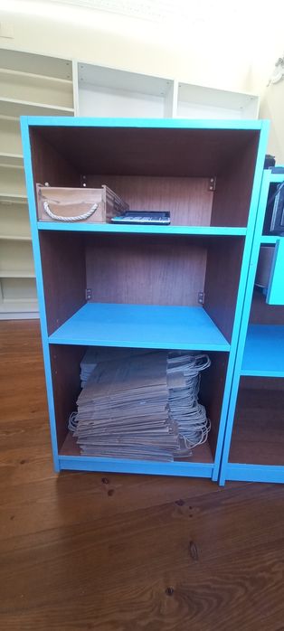 Balcão, bancada, apoio, atendimento. Loja ou comércio