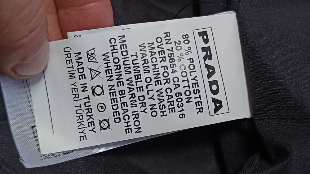 Męska kurtka zimowa PRADA r.M stan idealny