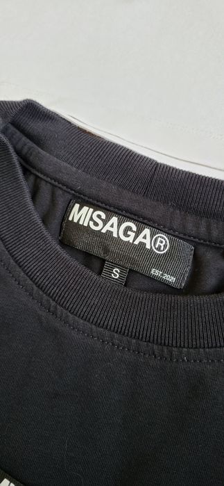 Biały  i czarny krótki top  Misaga