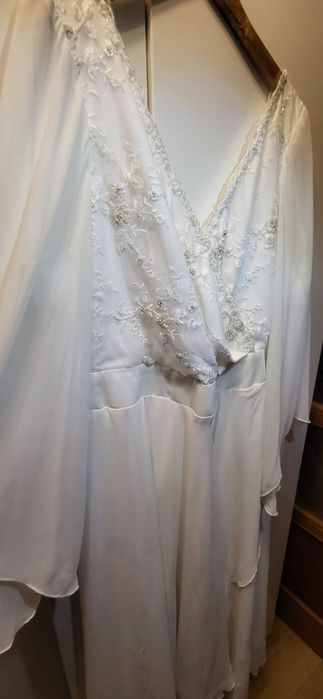 Suknia ślubna r. 48/50