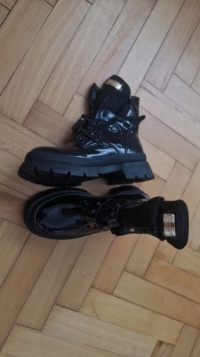 Czarne botki trapery eko skóra r 38