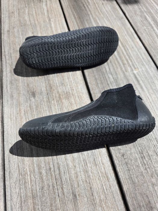 Botas Neoprene Tribord 3mm Tamanho 36/37 – Bom Estado – Cascais