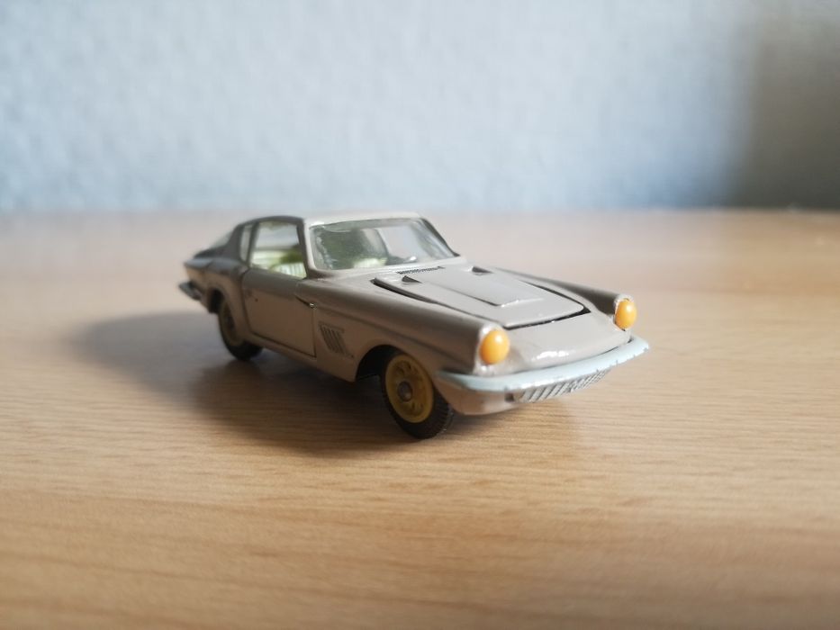 Мазерати мистраль-купе масштабная модель 1:43