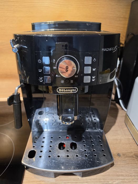 Ekspres automatyczny DeLonghi Magnifica S