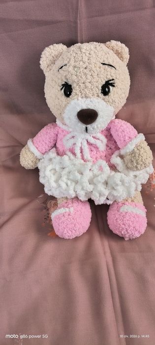 Ніжний медведик шукає друга