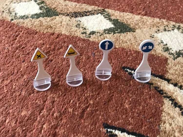 prezent na święta gra znaki drogowe