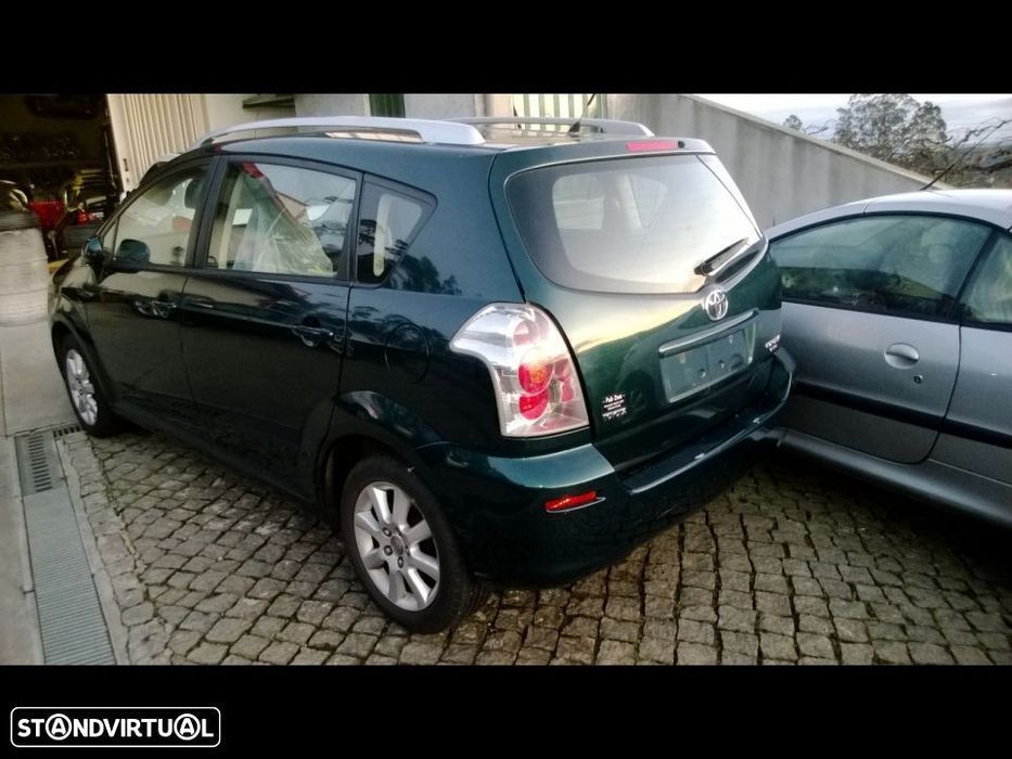 Toyota Corolla Verso (7lug) para peças