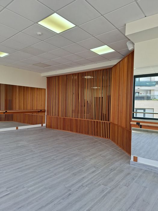 Transforme o Seu Espaço — Divisórias Ripadas Sob Medida