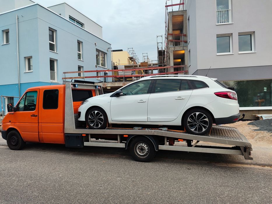 Autolaweta  Uslugi Transportowe Pomoc Drogowa