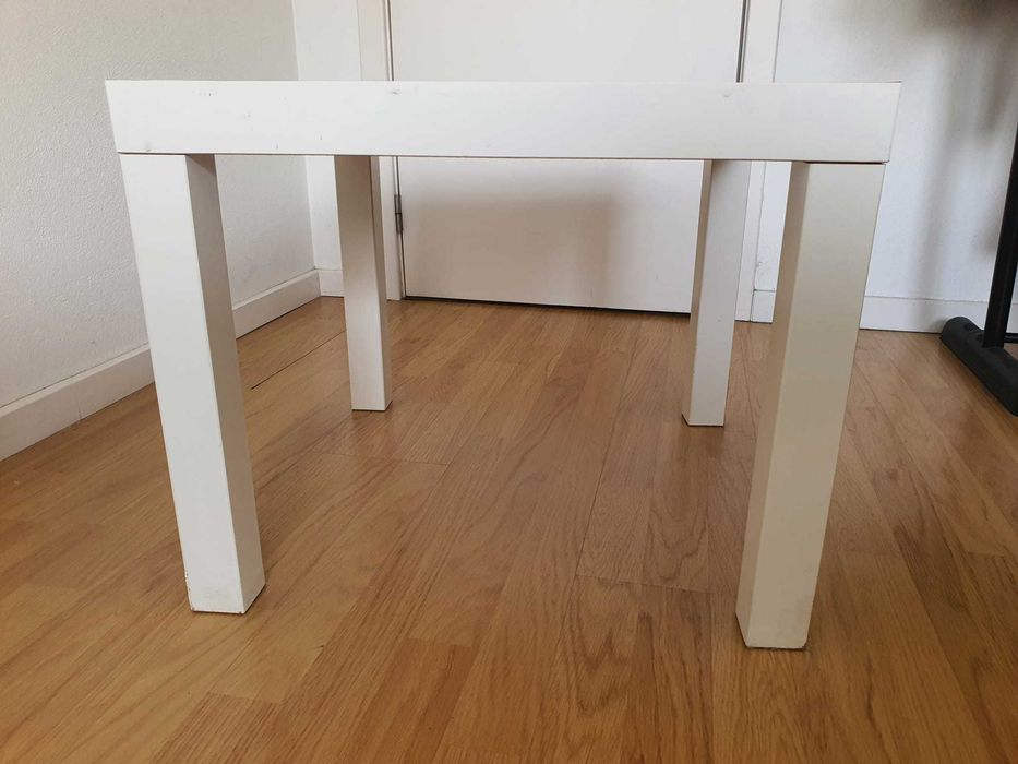 mesinha de apoio