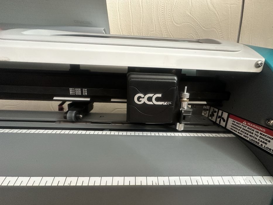 Ріжучий плоттер GCC AR-24 (50 см) – для вінілової та термоплівки