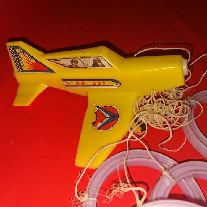 Avião brinquedo anos 70
