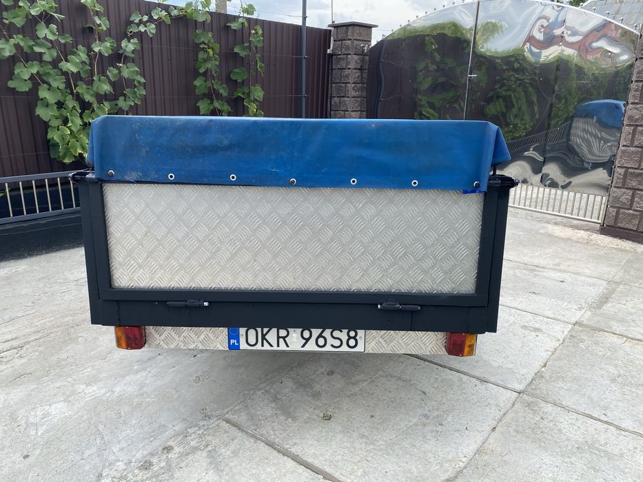 Прицеп одноосний.