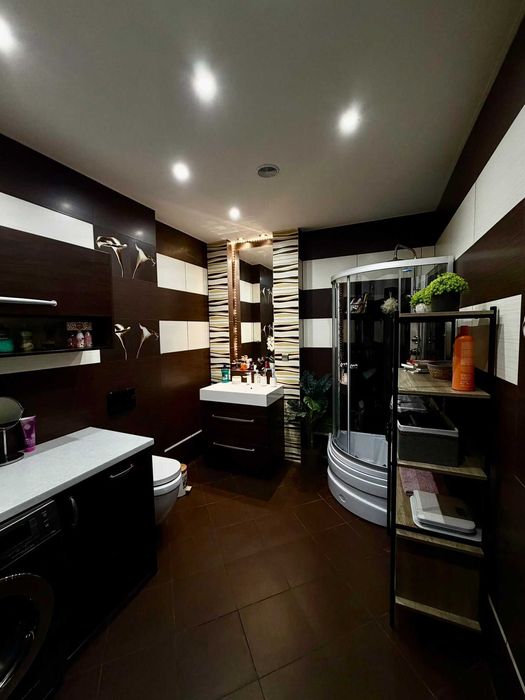 Eleganckie trzypokojowe mieszkanie 93,40 m² w samym sercu miasta. Doskonała propozycja do zamieszkania lub inwestycji. - Widok 6