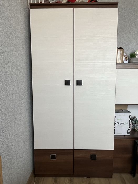 Komplet mebli w dobrym stanie