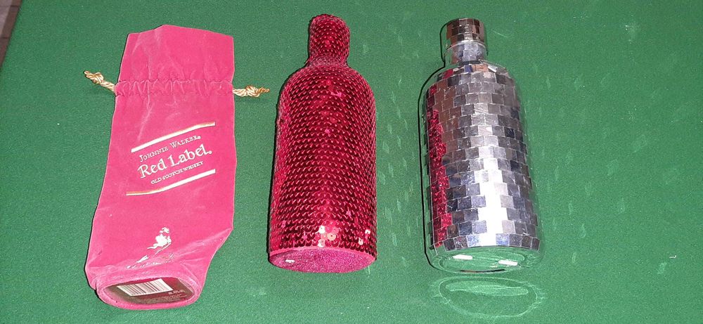 Absolut Limited: disco Bing Bling, sukienka i Red Label 700 ml, 3 szt.