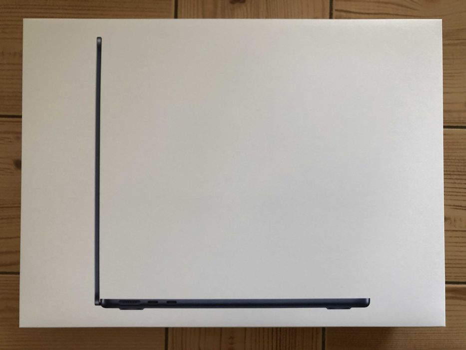 NOWY z gwarancją z polskiej dystrybucji laptop Apple MacBook Air 13,6" M4 16GB RAM 256GB SSD Midnight MW123ZE/A