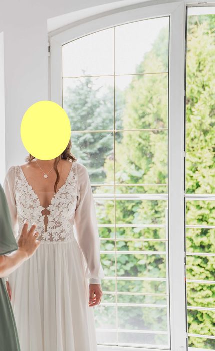 Muślinowa suknia ślubna BOHO z długimi rękawami