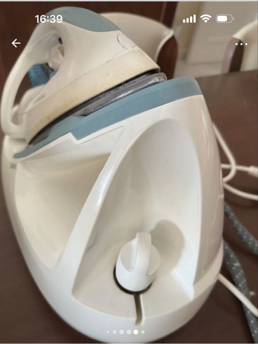 Ferro de engomar com caldeira Tefal