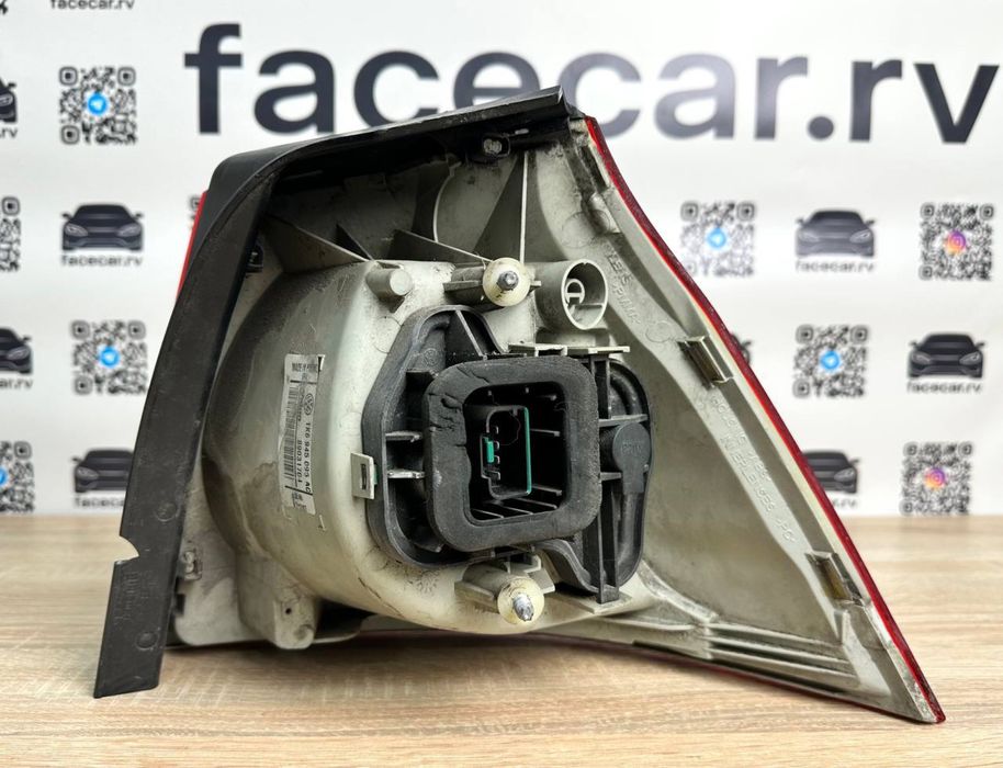 Ліхтар задній зовнішній VW Golf 5 (2003-2008) Оригінал