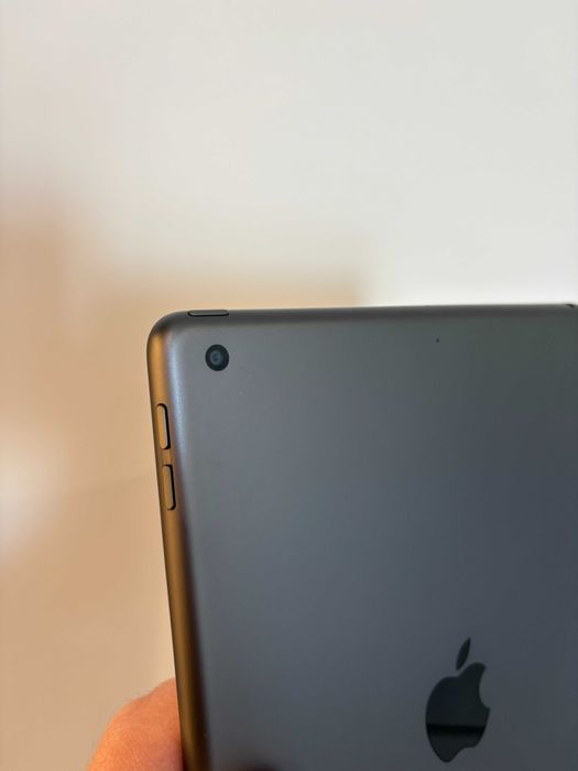 Apple iPad 7 32GB Black Wi-Fi версия