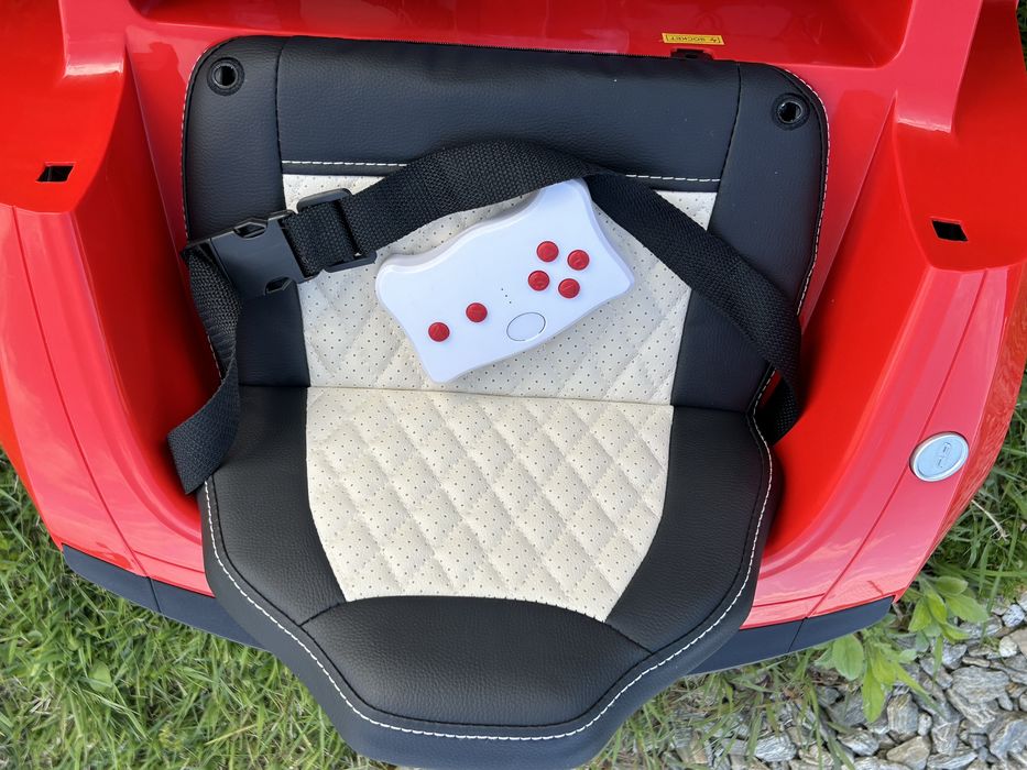 Auto na akumulator AUDI R8 Lift USB SKÓRA EVA miękkie koła EVA