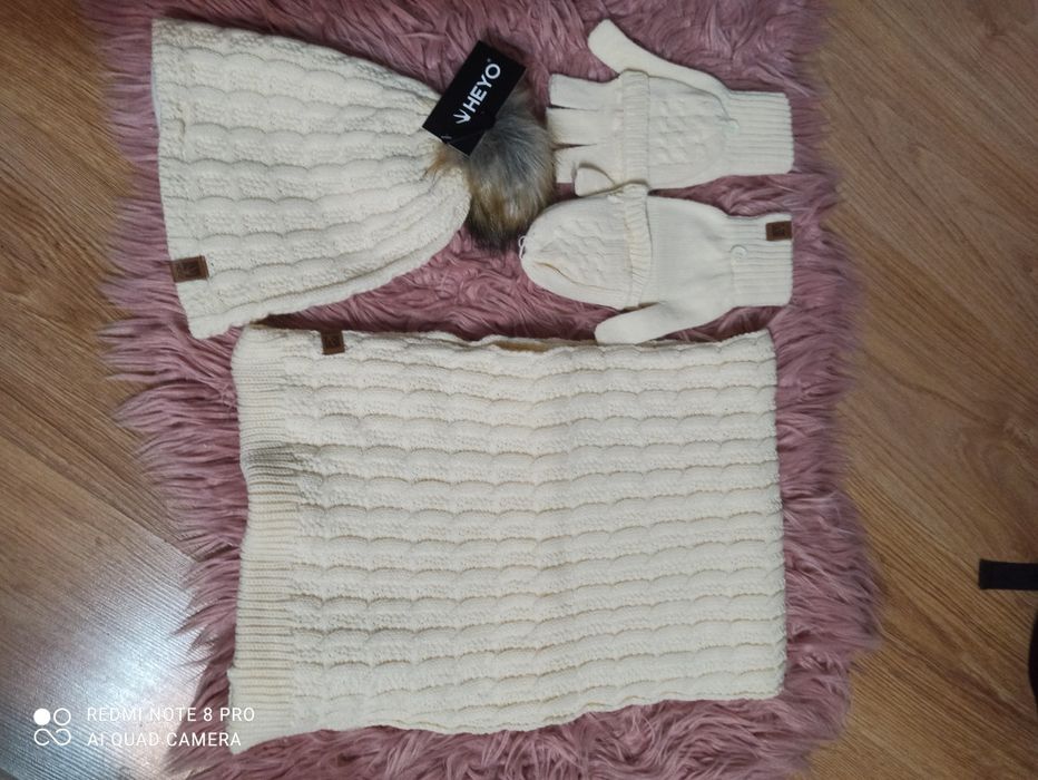 Komplet czapka +komin+rękawiczki nowe