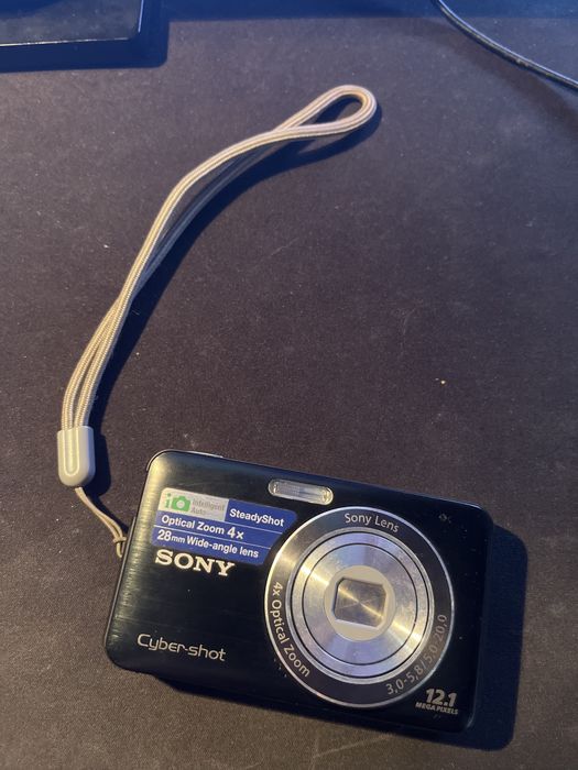 Camera Sony Cyber-shot 12.1MP